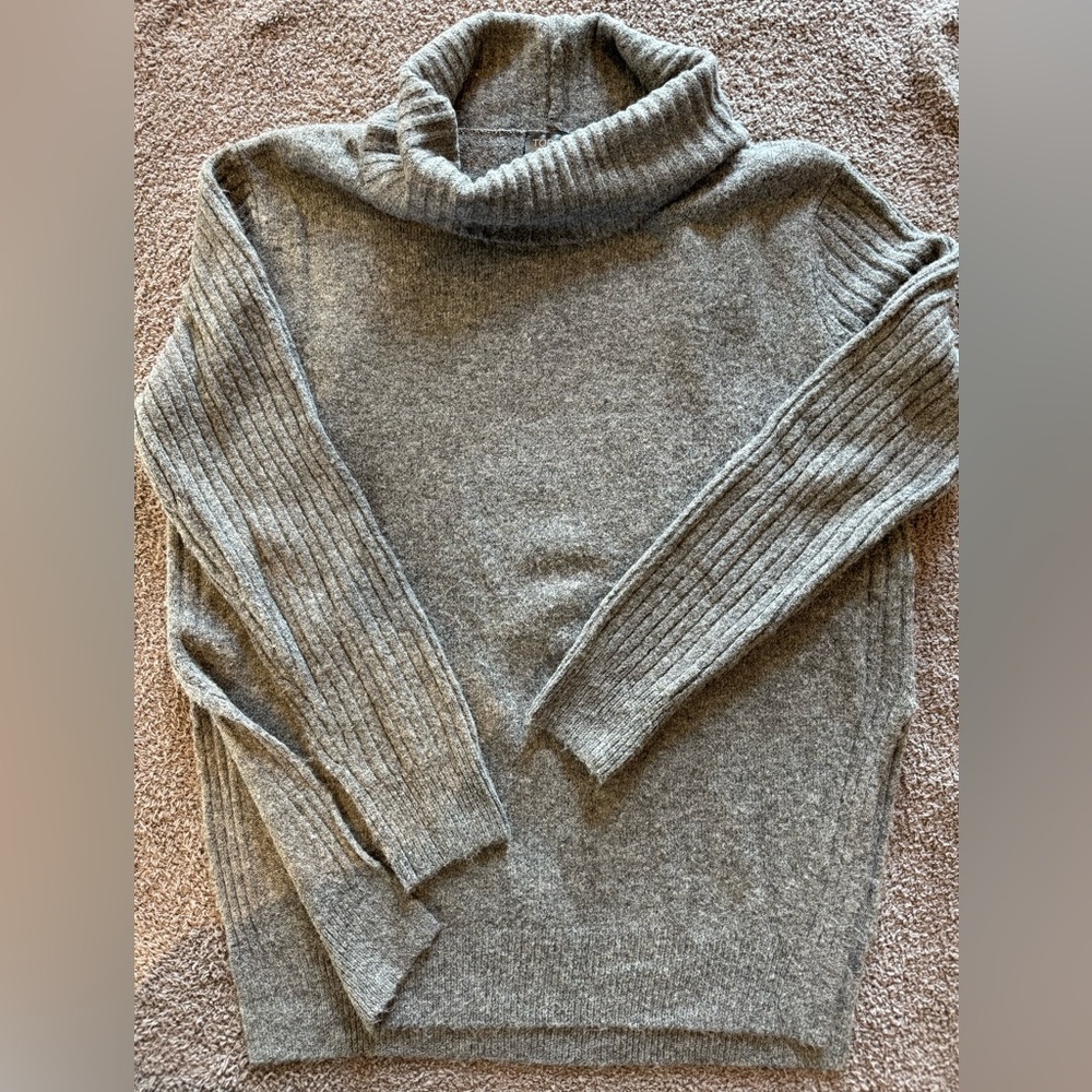 Topshop Turtleneck Tunic Sweater Size 4